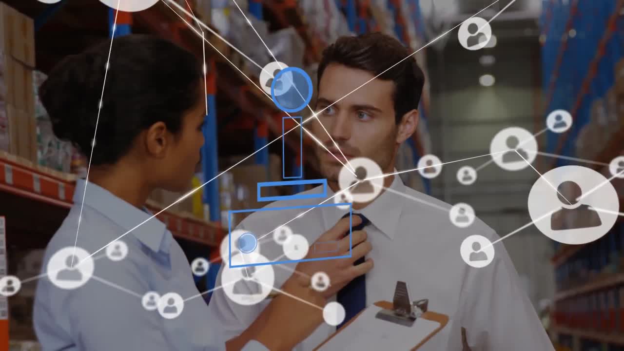 추상적인 패턴의 애니메이션, 창고에서 토론하는 다민족 동료들과 연결된 아이콘