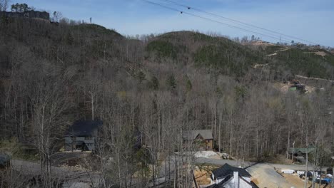 테네시 주 피브 포지 (pigeon forge) 에 위치한 오두막과 임대 주택의 공중 사진