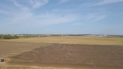 Irrigando-El-Campo-Por-La-Mañana-En-El-Distrito-Sur-De-Sdot-Negev-Israel