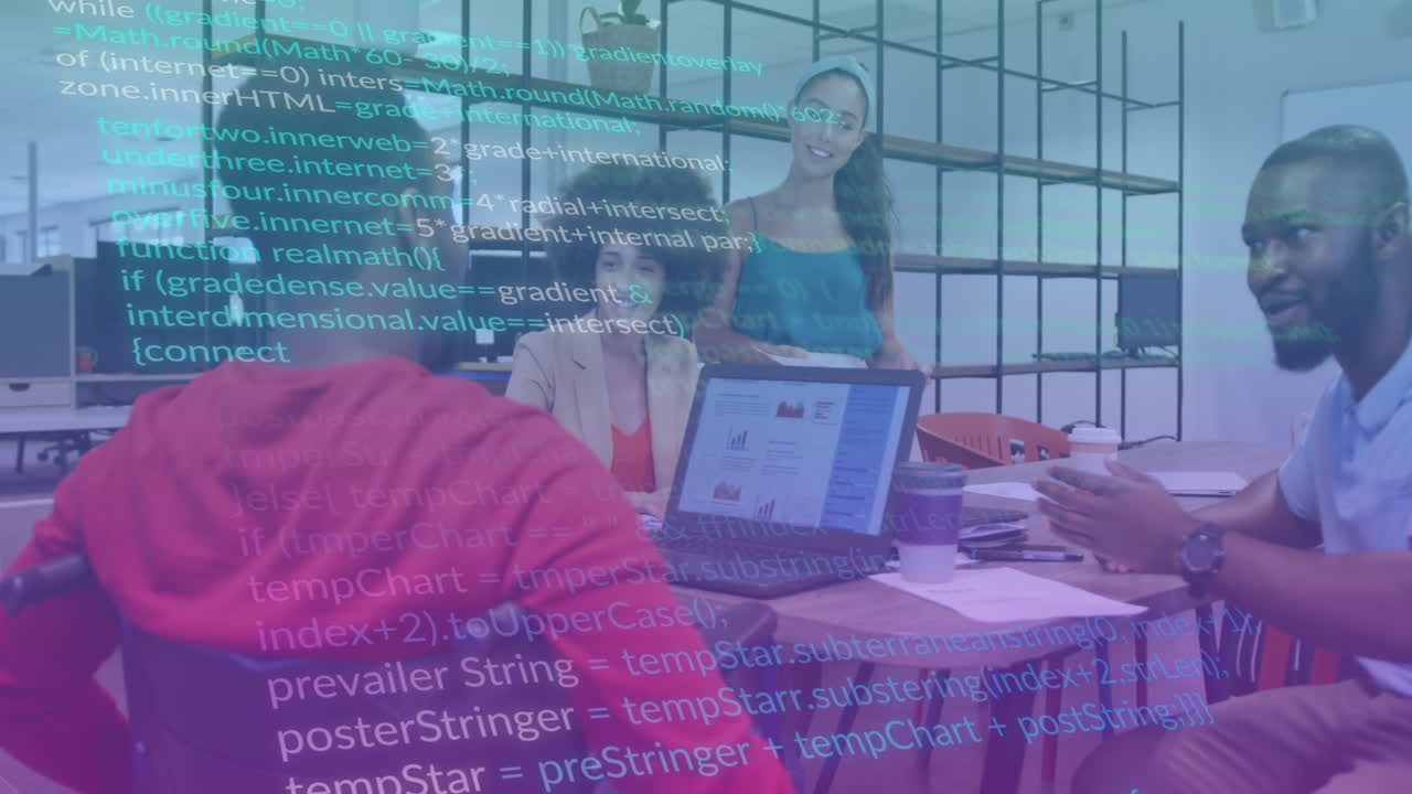 사무실에서 일하는 다양한 비즈니스 사람들에 대한 데이터 처리의 애니메이션