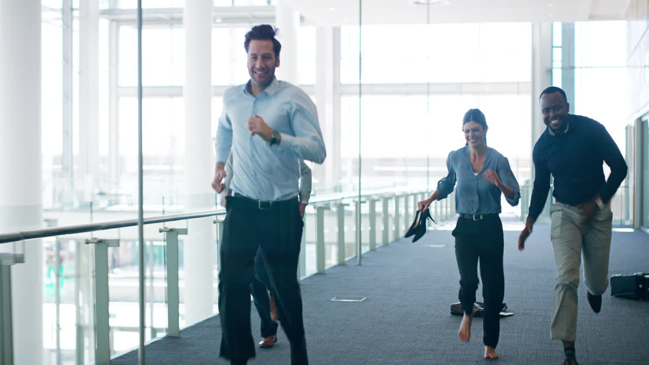 no hay nada malo en una pequeña competencia amistosa.