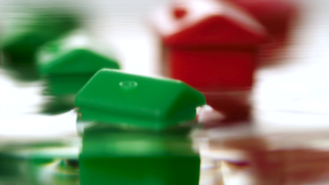 casas de juguetes inundadas