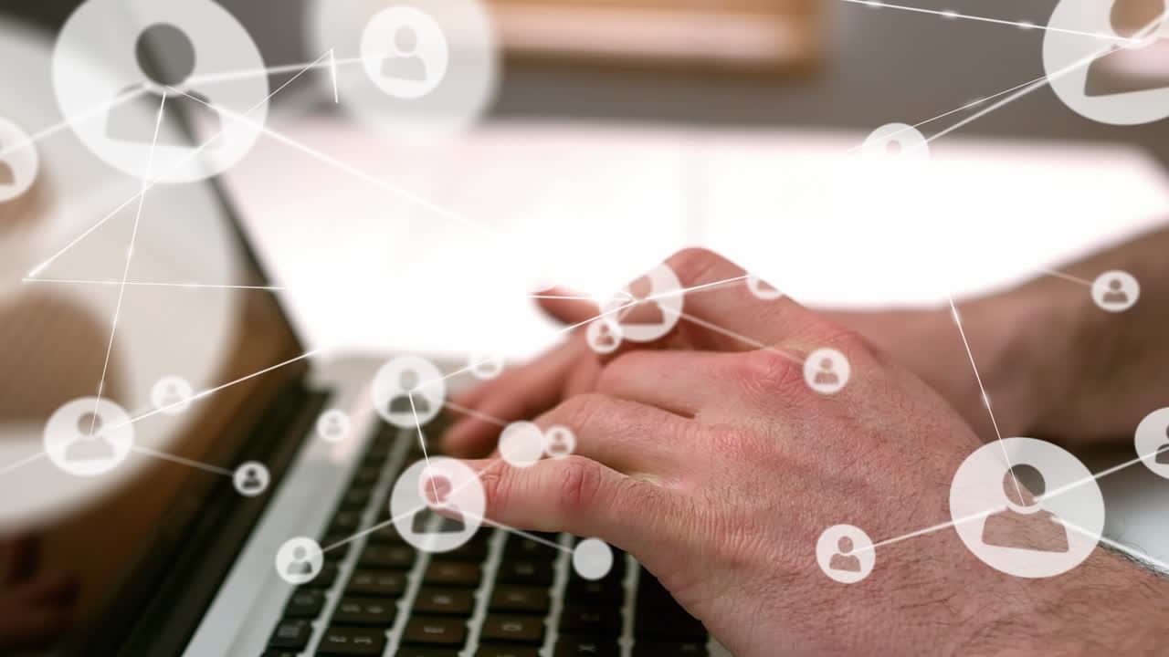 animación de iconos conectados sobre manos recortadas de un hombre caucásico escribiendo en el teclado de una computadora portátil