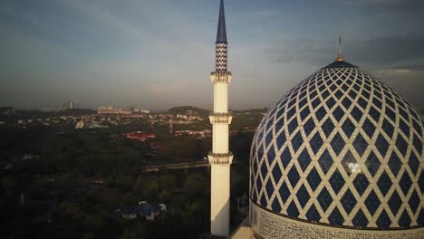 imágenes aéreas - amanecer en una mezquita.