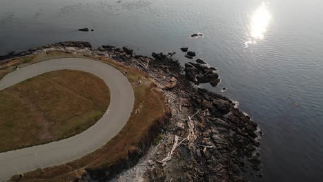 Birds-Eye-Drohnenantenne-Von-Cloverdale-Point-An-Der-Victoria-Dallas-Road