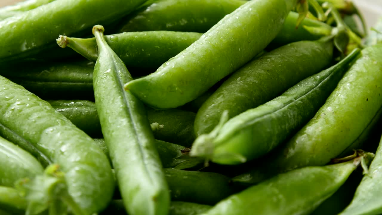 초록 콩 회전, 위쪽 보기