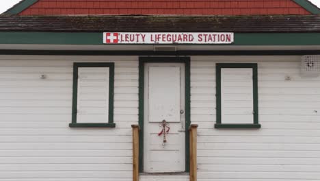 lifeguard house entrance on a windy day