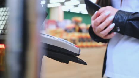 grocery store checkout process