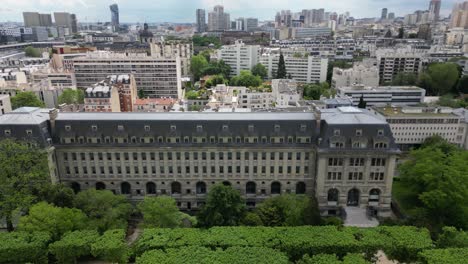 biblioteca de botánica, jardín de las plantas en parís, francia