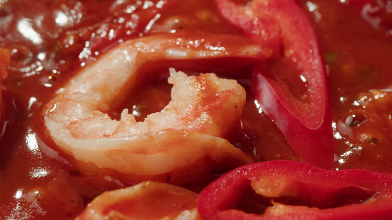 Shrimp in Red Sauce with Peppers