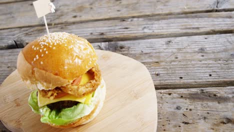 Hamburger-on-chopping-board