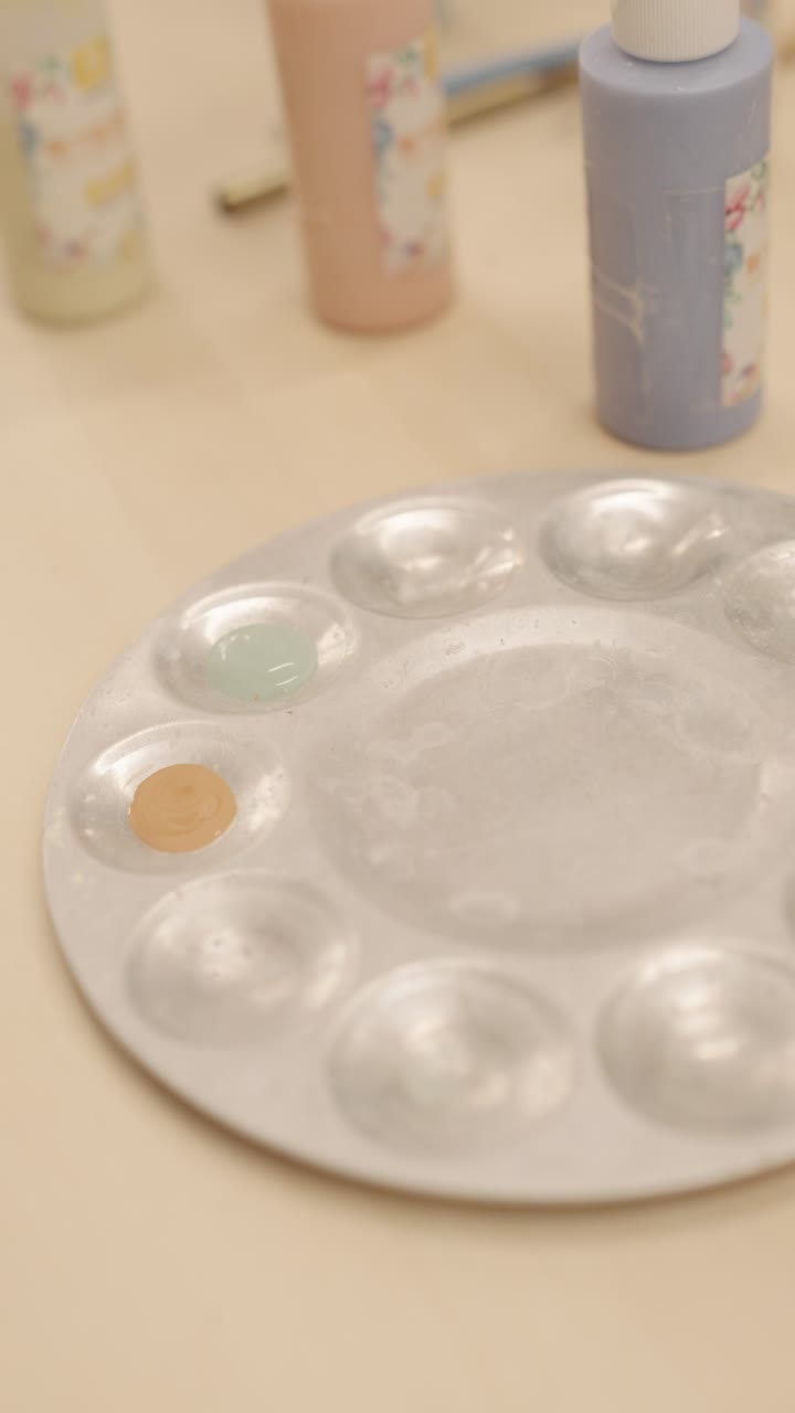 Painting with pastel colors