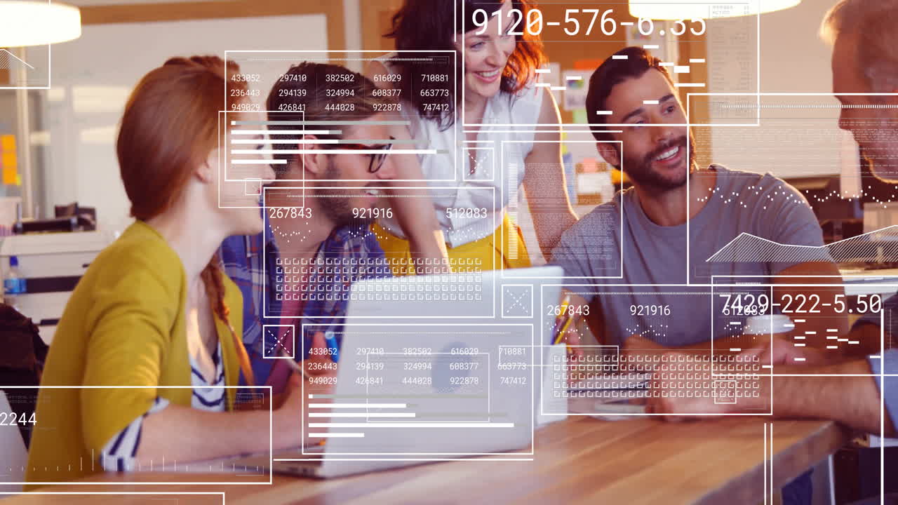 animación de procesamiento de datos y diagramas sobre diversas personas de negocios discutiendo el trabajo