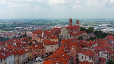 Paisaje-Urbano-De-Mondovi-Y-Catedral-En-Piamonte,-Italia.