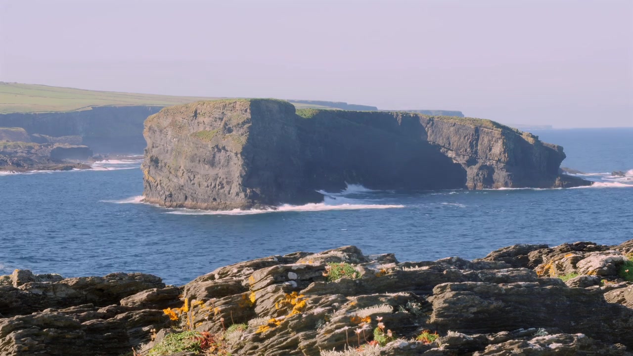 Timelapse showcasing Illaunonearaun, an isolated island near Kilkee cliffs. Co Clare. Ireland