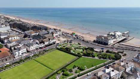 y el muelle de la ciudad bognor regis west sussex reino unido dron, día de verano aéreo