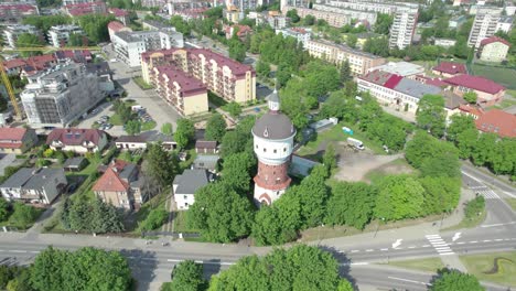 famosa torre en polonia en medio de la ciudad polaca de elk