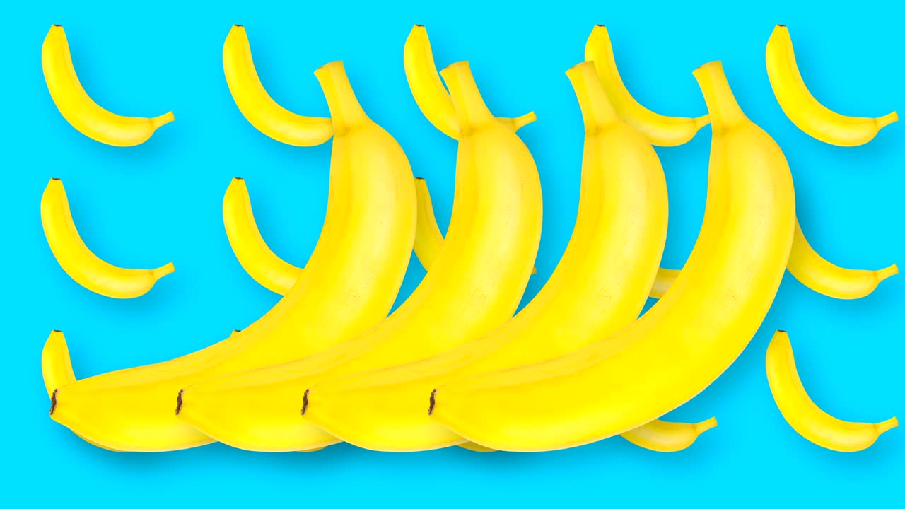 움직이고 회전하는 과일과 함께 애니메이션 영화