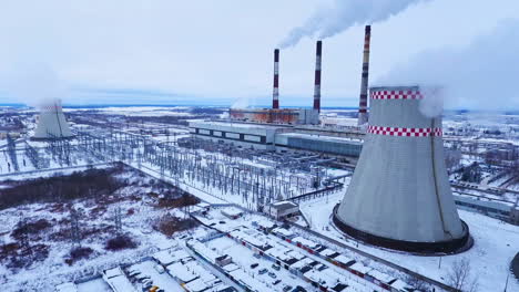 Luftindustriestadt.-Blick-Auf-Den-Himmel-Des-Industriefabrikgebäudes.-Luftfabrik