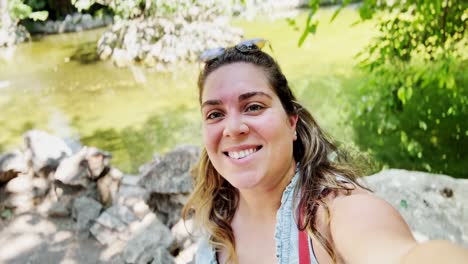 capturing serenity: vlogging by the pond in athens national garden