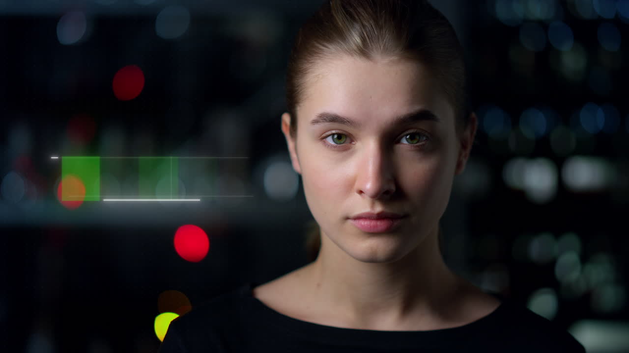 sistema de identificación facial que concede acceso al usuario después de la verificación exitosa