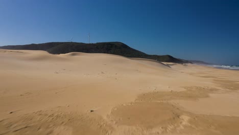 vista aérea de las dunas de arena en la costa de sudáfrica