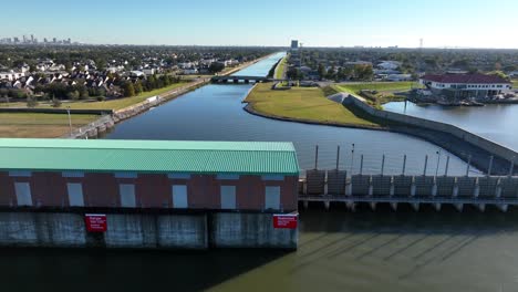 water pumping station and levee system to protect new orleans from hurricane flooding