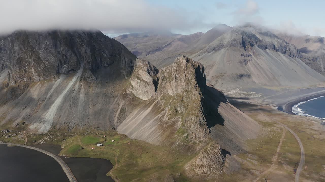 krossanesfjall 산이 있는 흐발네스 반도의 상징적인 아이슬란드 풍경