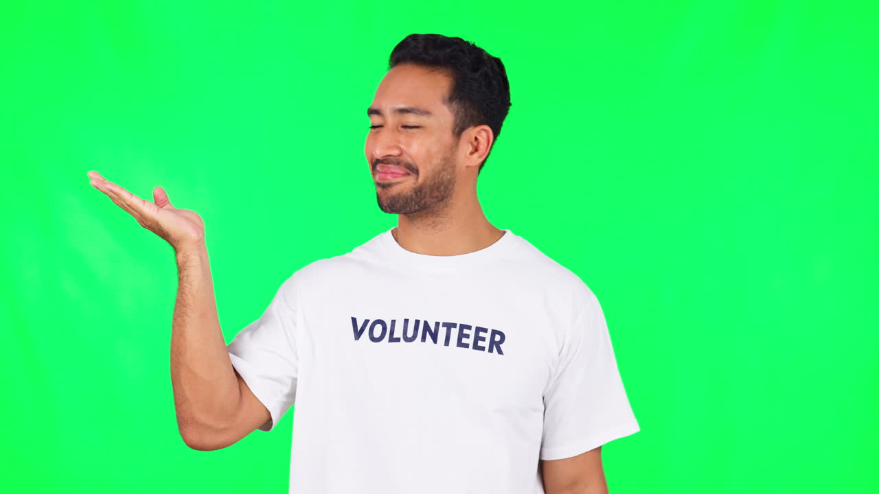 palma, voluntario y hombre en pantalla verde