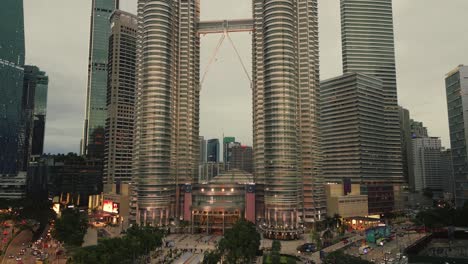 petronas twin towers at dusk - kuala lumpur, malaysia