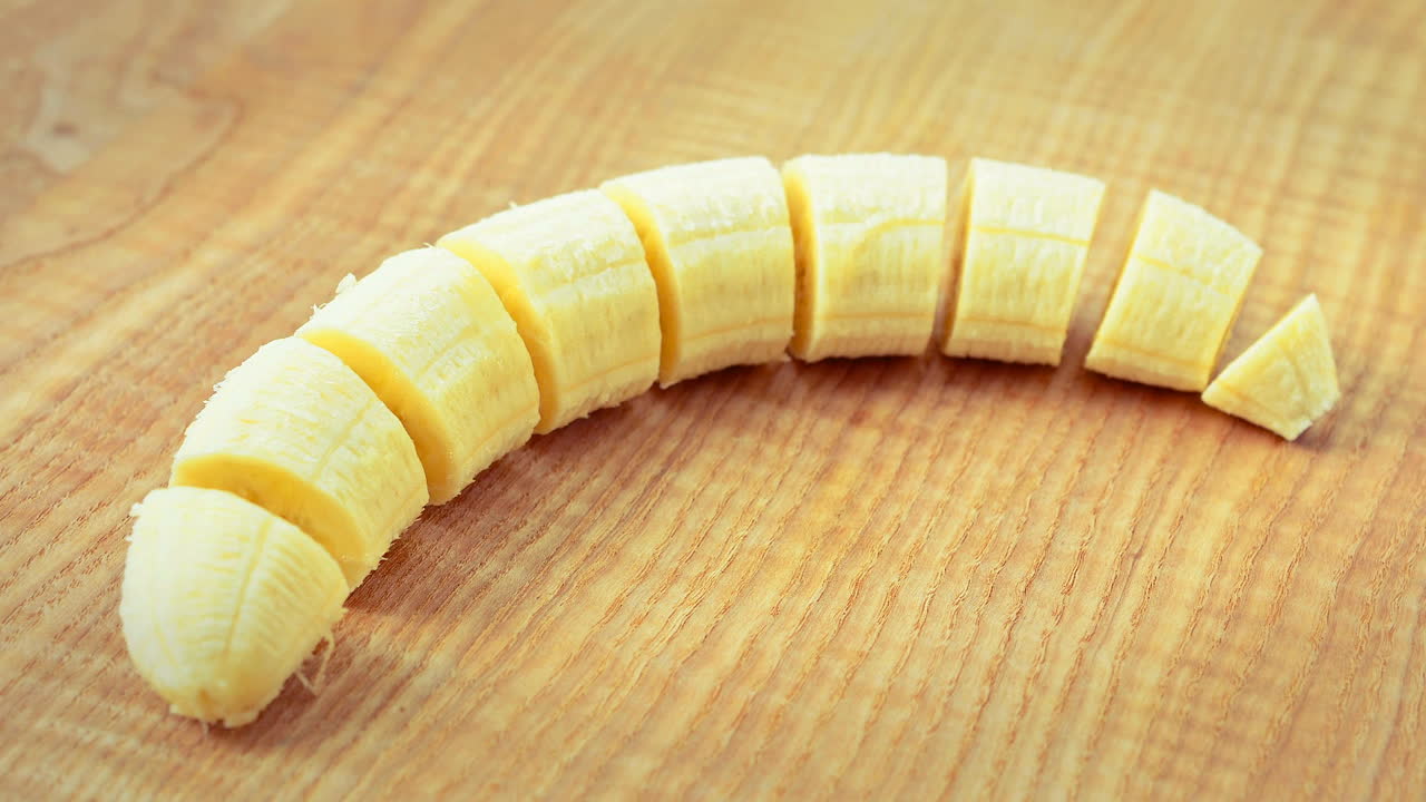 Ripresa di una banana. Stop motion.