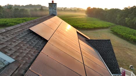 Paneles-Solares-En-Casa-Americana-En-Zonas-Rurales-De-EE.UU.