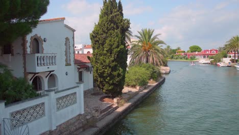 Community-And-Navigable-Waterway-Of-Empuriabrava,-Catalonia,-Spain