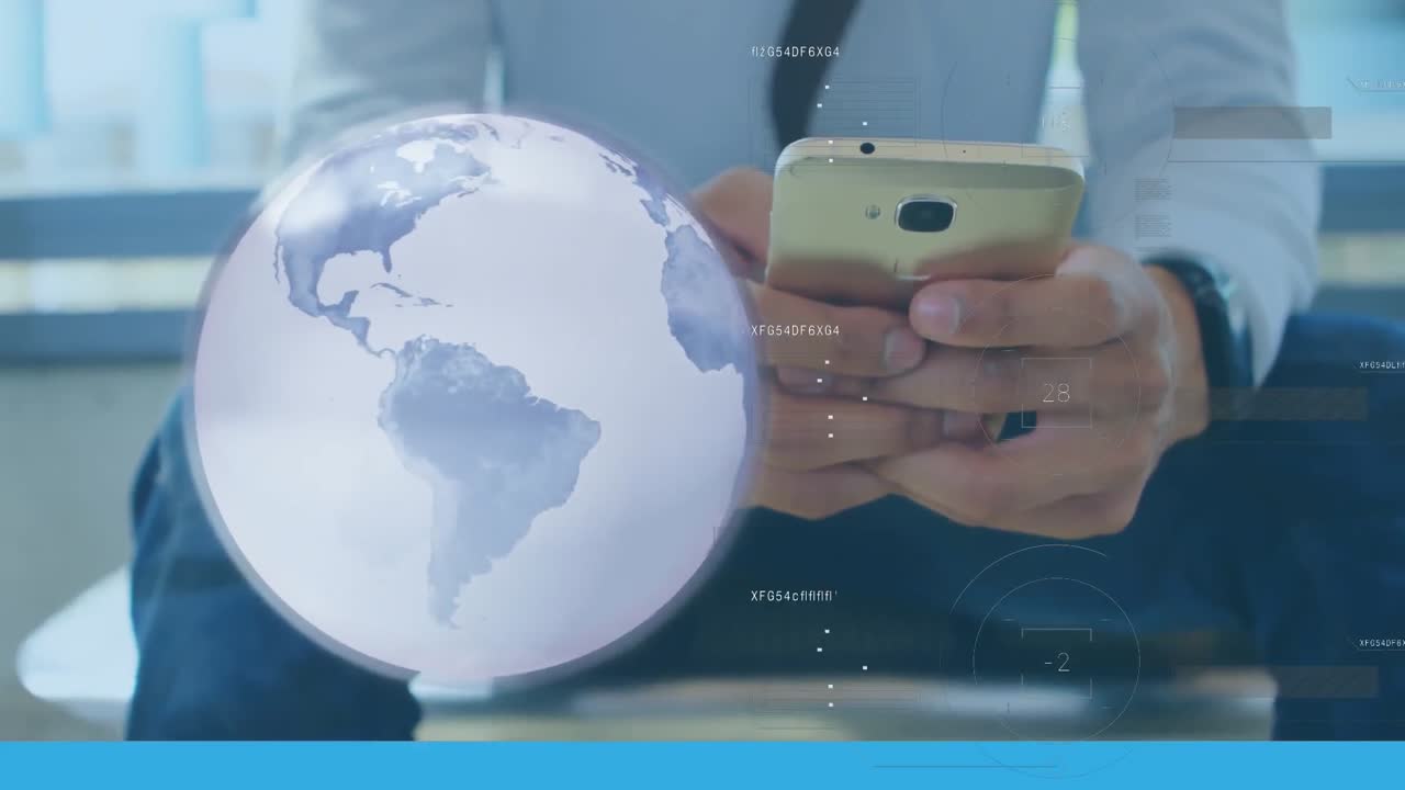 animación de la red mundial de conexiones y procesamiento de datos a través de un empresario que usa un teléfono inteligente