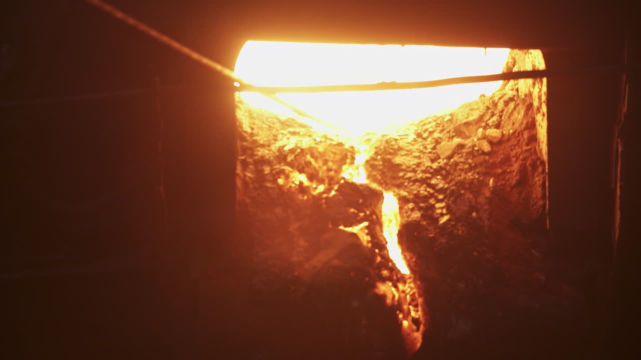 fuego caliente en un horno