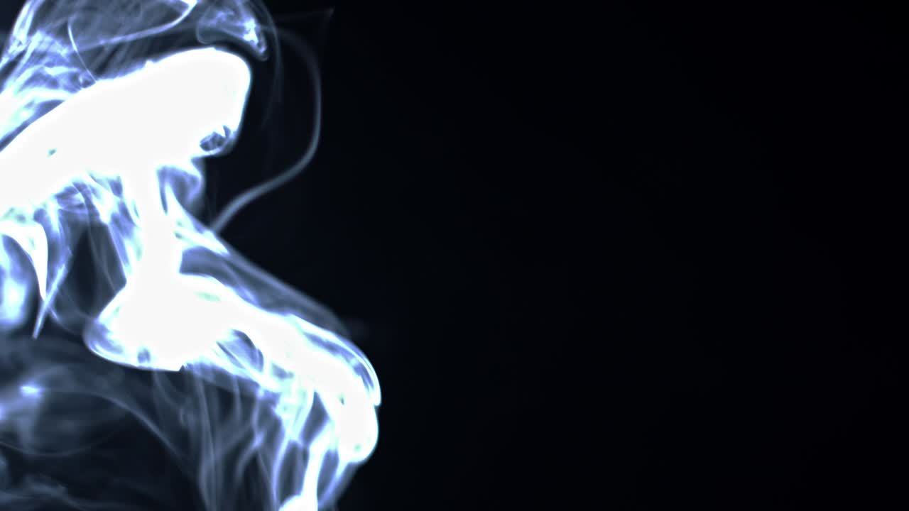 4k 검은 배경은 입자, 먼지 및 연기가 움직입니다.