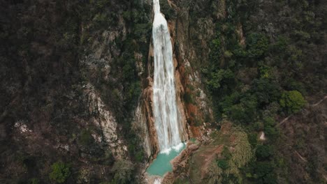 Chiflon,-Brautschleier-Wasserfall-In-Chiapas,-Mexiko