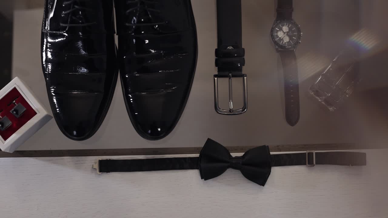 accesorios del novio para un día de boda