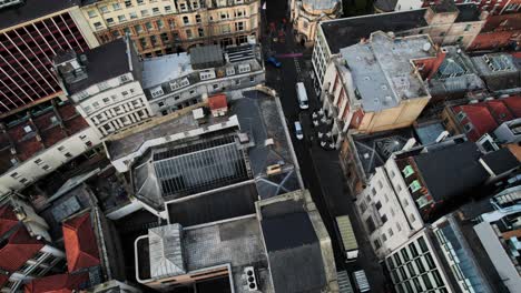 Drone-Volando-Sobre-Calles-De-Ciudades-Europeas-Edificios-Aéreos-De-Europa-Y-Calles