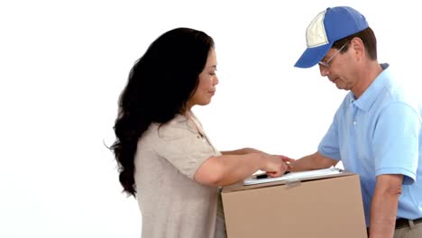 Delivery-man-getting-signature-from-customer