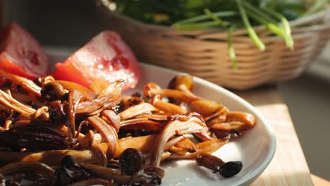 roasted mushrooms with tomatoes