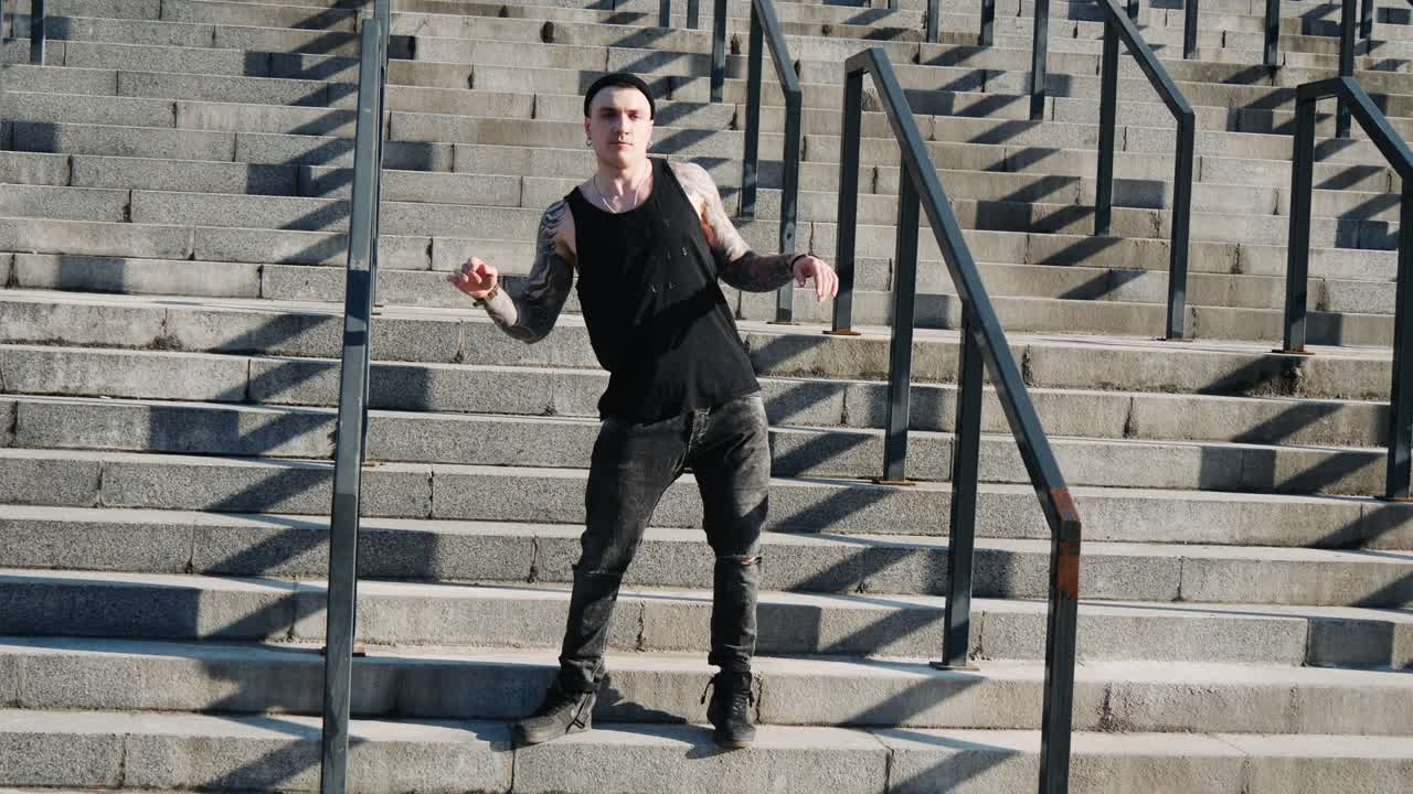 현대 합 스트리트 댄서, 문신이 있는 스터, 키, 도시 댄스, 프리스타일