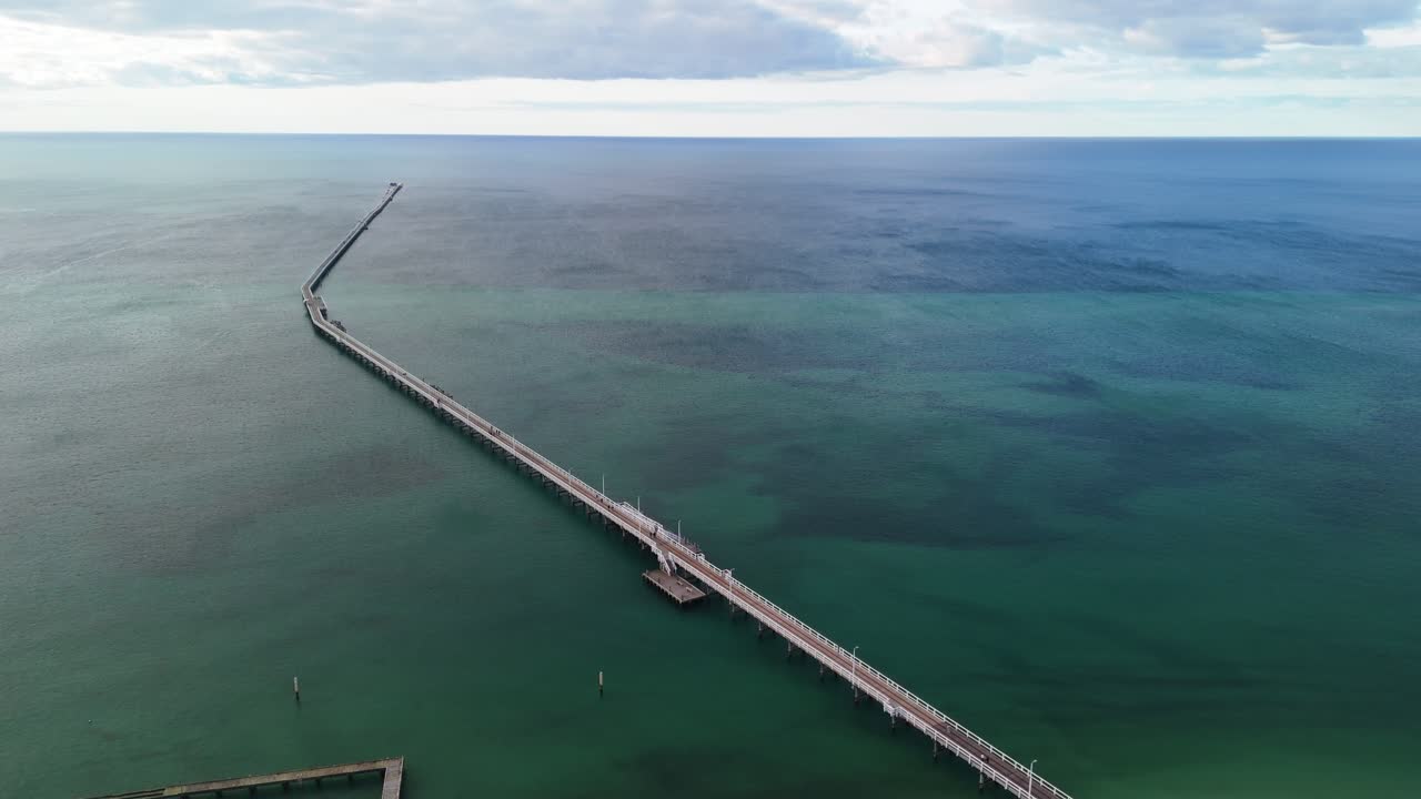 Scenic flight over Busselton Jetty