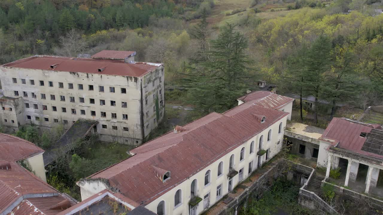 vuelo de aviones no tripulados sobre el sanatorio medea en tskaltubo, georgia