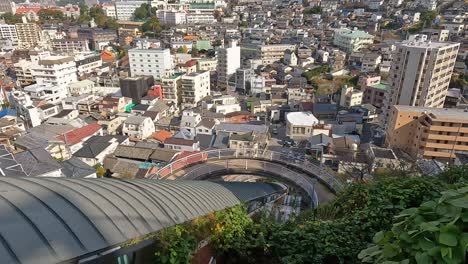 nagasaki, japón paisaje urbano en el puente de megane spectacles al anochecer