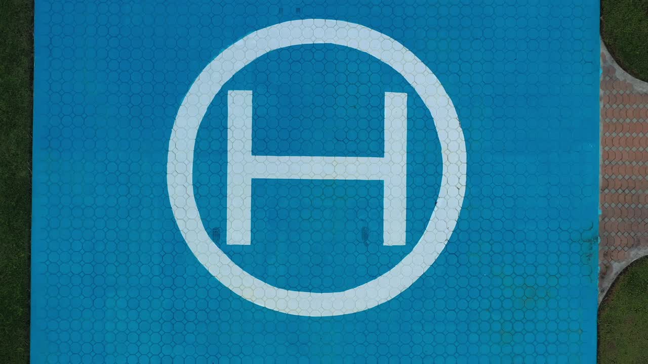 헬리터 착륙 지점에서 드론 착륙 헬리케이터 착륙 지점의 공중.