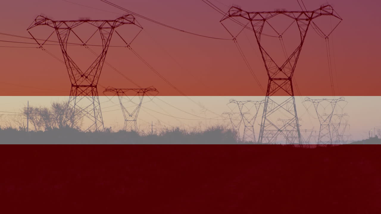 animación de la bandera nacional sobre las torres