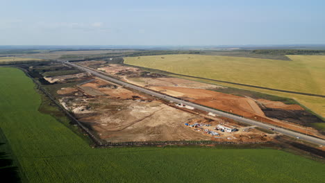 vista aérea del sitio de construcción de la autopista