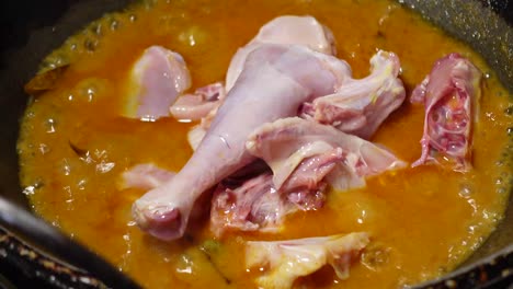 proceso de cocción del curry de pollo