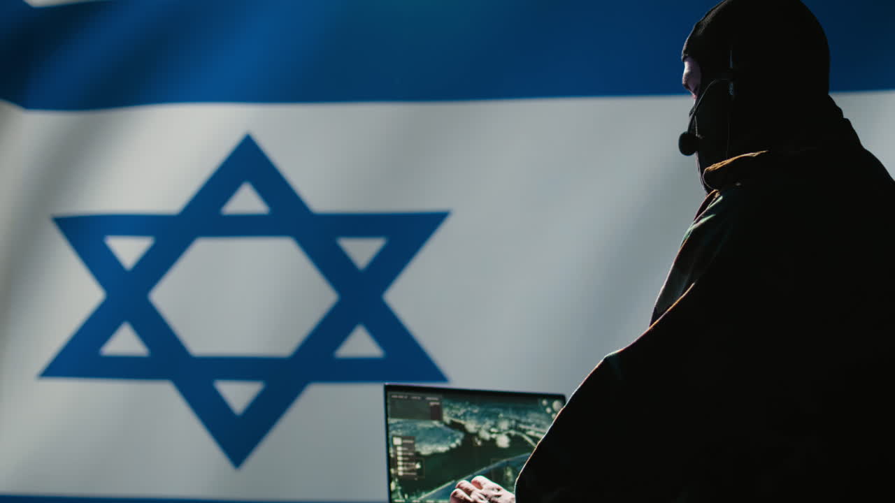 Una ripresa ravvicinata di un agente del Mossad che mantiene la superiorità nello spazio aereo.